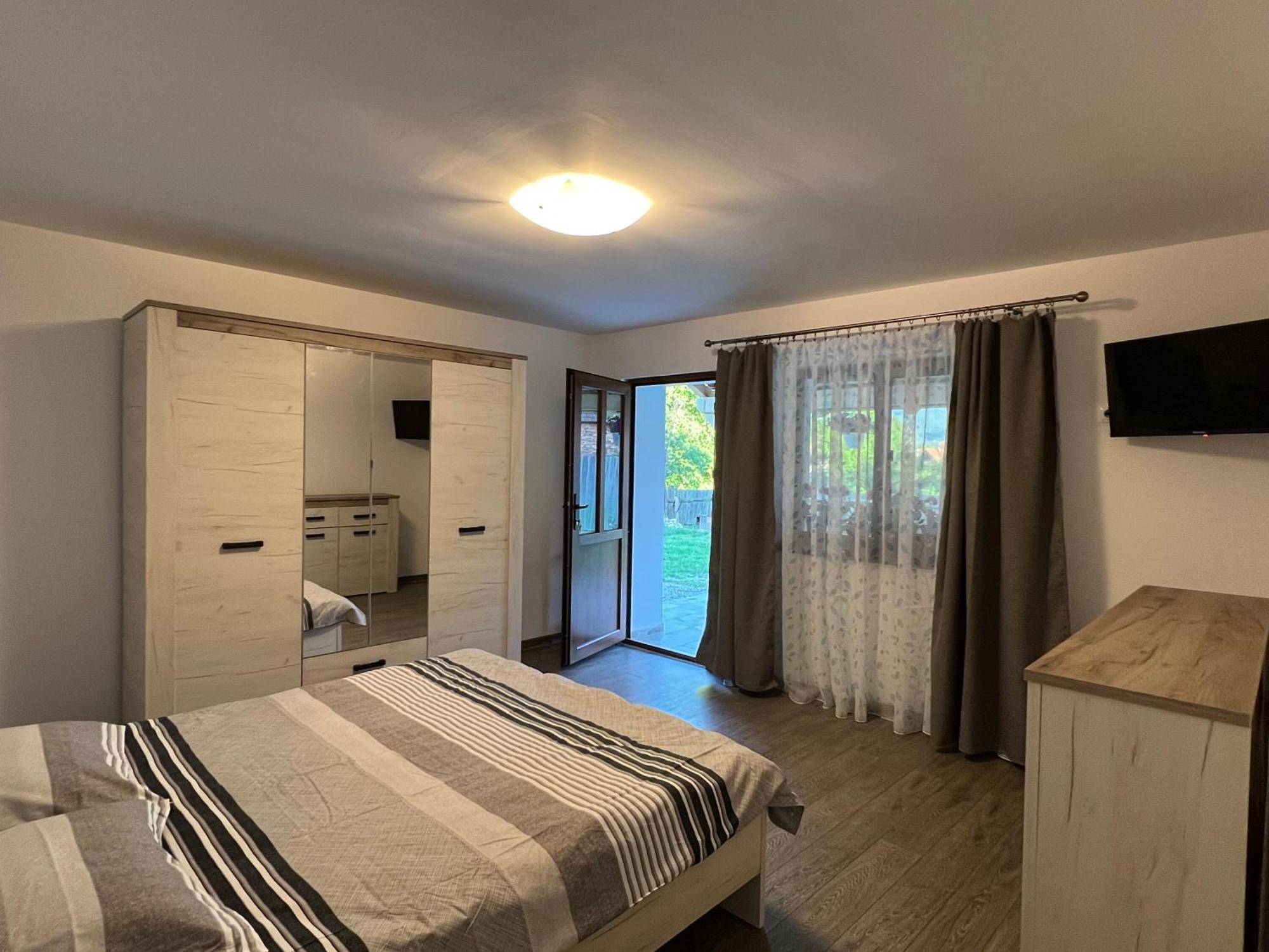 Casa Andrei Villa Cartisoara Luaran gambar